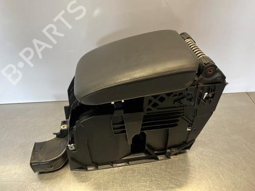Used Armrest / Center console Armrest / Center console 36805942 36805942