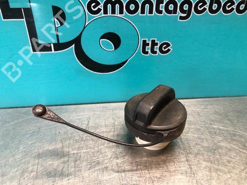 Used Fuel cap OPEL AGILA (B) (H08) 1.2 (F68) (94 hp) 28299185