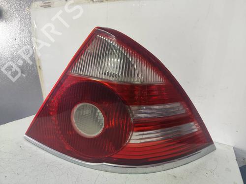 Used Right taillight FORD MONDEO III (B5Y) 2.0 TDCi (130 hp) 26497290