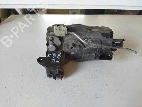 Used Front right lock OPEL ZAFIRA / ZAFIRA FAMILY B (A05) [2005-2019]  19557722