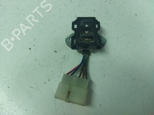 Used Right front window switch Right front window switch MITSUBISHI PAJERO I (L04_G, L14_G) [1982-1991] 33003931 33003931