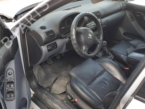 Left front window motor SEAT TOLEDO II (1M2)  | BP19559368E21 