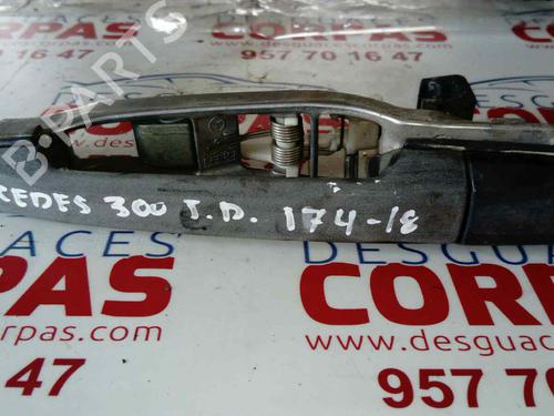 Rear right exterior door handle MERCEDES-BENZ E-CLASS (W124) E 300 Turbo-D (124.133) | BP19659973C130 