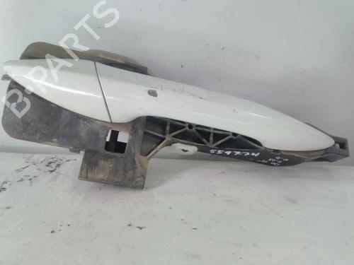 Used Front right exterior door handle HYUNDAI i30 (GD) [2011-2025]  19564200