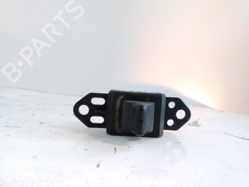 Used Right rear window switch CHRYSLER VOYAGER IV (RG, RS) [1999-2008]  19558746