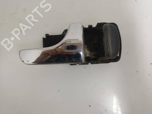 Used Front right interior door handle NISSAN TERRANO II (R20) [1992-2007]  19566382