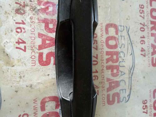 Used Front right exterior door handle SUZUKI GRAND VITARA I (FT, HT) [1998-2008]  19553819