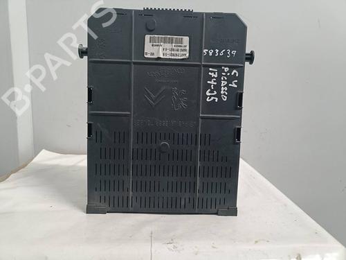 Used Fuse box CITROËN C4 Picasso I MPV (UD_) 2.0 HDi 138 (136 hp) 30762484