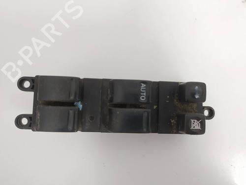 Venstre fortil elrude kontakt NISSAN PRIMERA Hatchback (P12) [2002-2025]  19567903