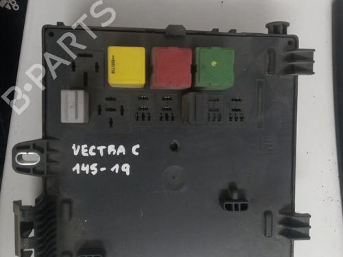 Used Fuse box OPEL VECTRA C (Z02) [2002-2009]  19660552
