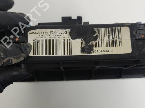 Fuse box PEUGEOT 407 (6D_)  | BP19568735E1 