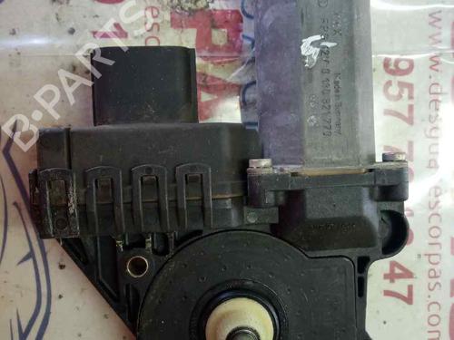 Left front window motor FORD MONDEO III Saloon (B4Y) | BP19553018E21