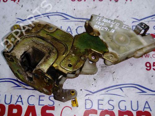 Used Front left lock NISSAN TERRANO II (R20) [1992-2007]  19552063
