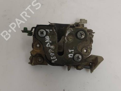 Used Front left lock NISSAN TERRANO I (WD21) [1986-1996]  19571605
