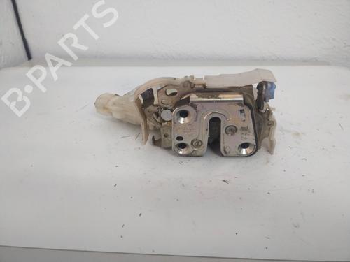 Used Front left lock NISSAN X-TRAIL I (T30) [2001-2013]  19556741