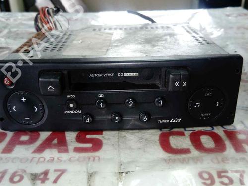 Used Radio RENAULT LAGUNA II (BG0/1_) [2001-2007]  19552347