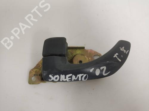 Used Rear left interior door handle KIA SORENTO I (JC) [2002-2011]  19568115