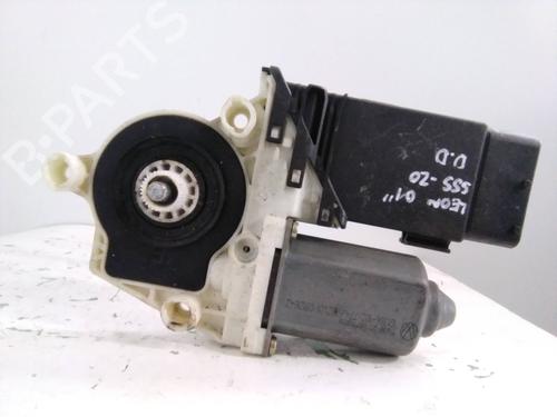 Used Right front window motor SEAT LEON (1M1) [1999-2006]  19558994