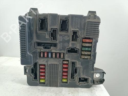 Used Fuse box RENAULT SCÉNIC II (JM0/1_) [2003-2010]  19570555