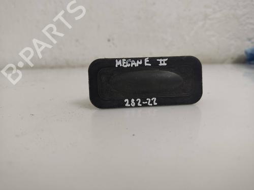 Used Tailgate handle RENAULT MEGANE II (BM0/1_, CM0/1_) [2001-2012]  19567350