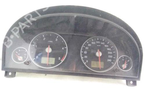Used Instrument cluster FORD MONDEO III Saloon (B4Y) [2000-2007]  19564669