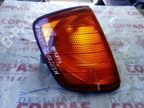 Used Right front indicator MERCEDES-BENZ 124 Saloon (W124) [1984-1993]  22609722