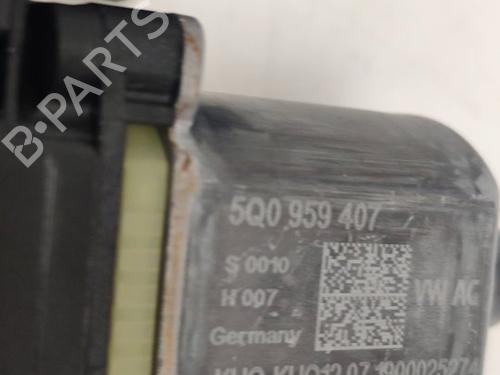 Left rear window motor SEAT IBIZA V (KJ1, KJG)  | BP29437555E23 