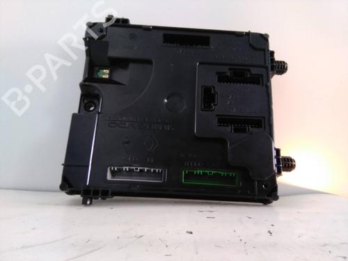 Used Fuse box RENAULT LAGUNA III Grandtour (KT0/1) [2007-2015]  19558316