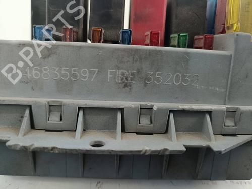 Fuse box FIAT PUNTO (188_)  | BP21014788E1 