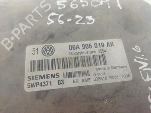 Engine control unit (ECU) VW GOLF IV (1J1)  | BP19566733M57 