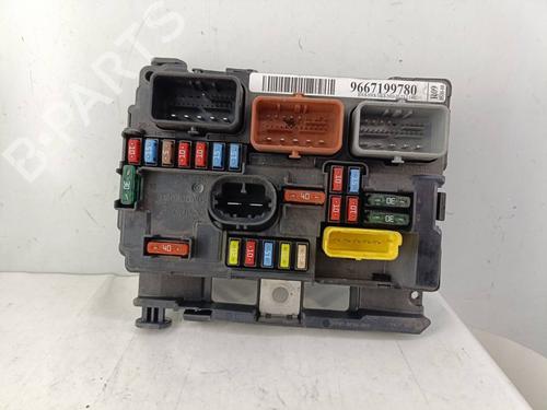 Used Fuse box Fuse box CITROËN C3 II (SC_) [2009-2026] 36503073 36503073
