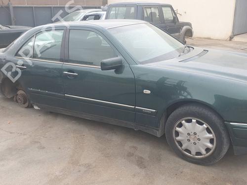 Brugte MERCEDES-BENZ E-CLASS (W210)    4638205