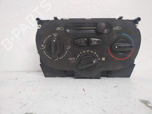 Used Climate control PEUGEOT 206 Hatchback (2A/C) 1.4 LPG (75 hp) 19556790