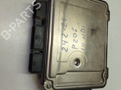 Used Engine control unit (ECU) PEUGEOT 206 Hatchback (2A/C) 1.4 HDi eco 70 (68 hp) 19561397