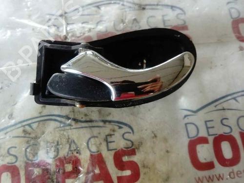 Used Front left interior door handle FORD FOCUS I (DAW, DBW) [1998-2009]  19552946