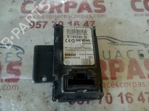 Used Ignition barrel RENAULT MEGANE II Saloon (LM0/1_) [2003-2025]  19555649