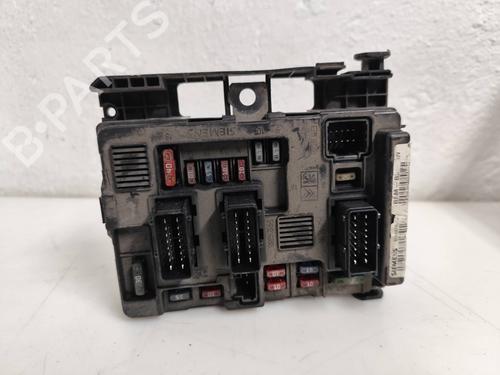 Used Fuse box PEUGEOT 206 Hatchback (2A/C) 2.0 HDI 90 (90 hp) 27472253