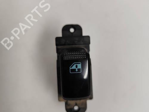 Used Right front window switch HYUNDAI TERRACAN (HP) [2001-2008]  22190599