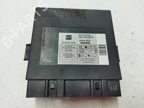Used Electronic module SEAT IBIZA II (6K1) [1993-2002]  19563334