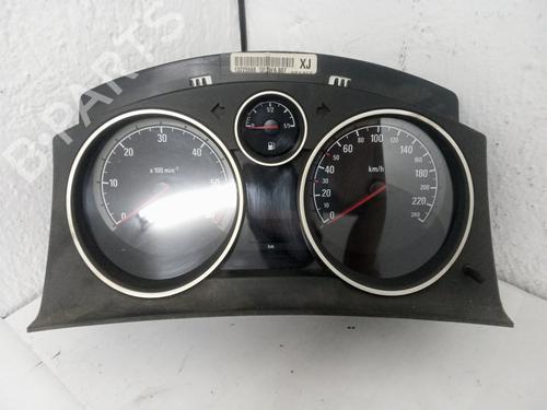 Used Instrument cluster Instrument cluster OPEL ZAFIRA / ZAFIRA FAMILY B (A05) [2005-2019] 19563240 19563240