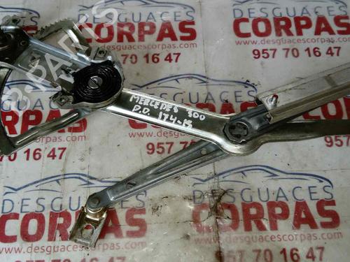 Used Front right window mechanism MERCEDES-BENZ E-CLASS (W124) E 300 Turbo-D (124.133) (147 hp) 19659966