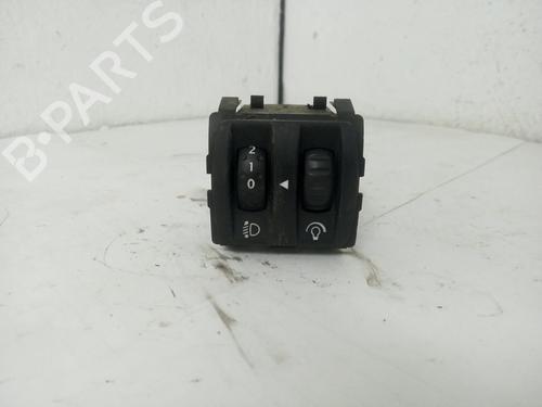 other-renault-megane-ii-bm01_-cm01_-8200121805c-1-conector-5-pines-2001-2002-2003-2004-2005-2006-2007-2008-2009-2010-2011-2012-19563262 main image