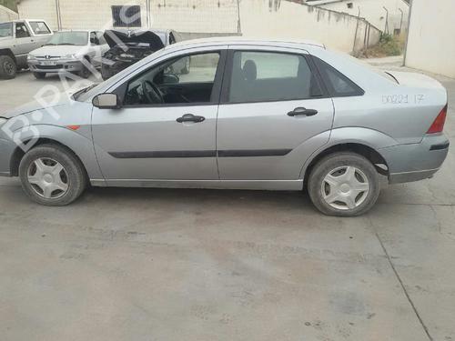 Left headlight FORD FOCUS I (DAW, DBW) | BP19549910C28