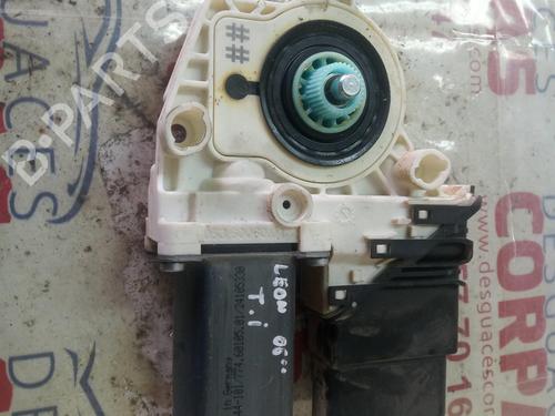 Left rear window motor SEAT LEON (1P1)  | BP19555531E23 