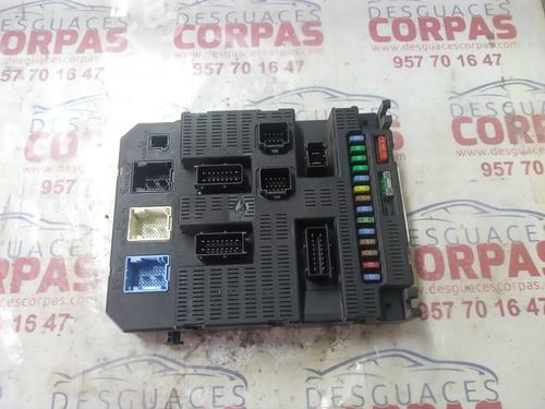 Used Fuse box PEUGEOT 207 (WA_, WC_) [2006-2015]  21014628