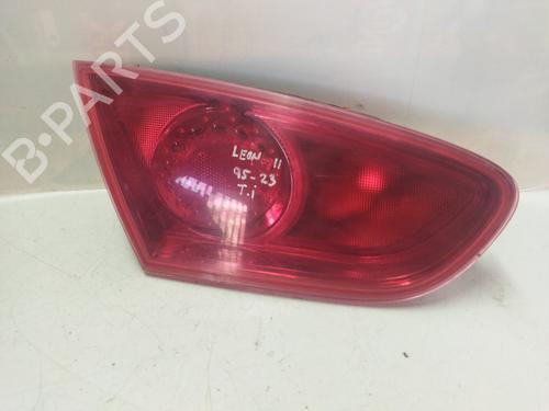 Used Left tailgate light SEAT LEON (1P1) [2005-2013]  19564873