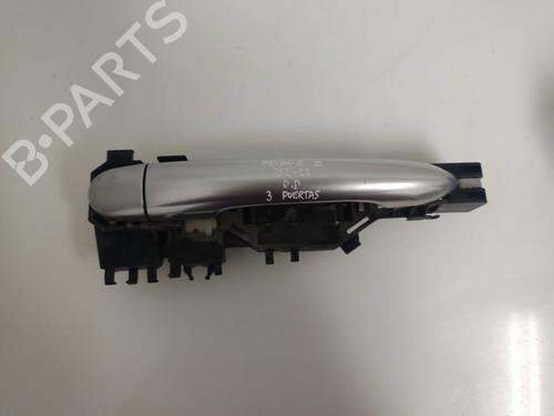Used Front right exterior door handle RENAULT MEGANE II (BM0/1_, CM0/1_) [2001-2012]  19567337