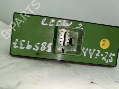 Left front window switch SEAT LEON (1P1) | BP36091439I27 - Image 4