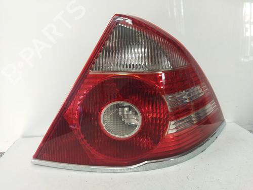 Used Right taillight FORD MONDEO III Saloon (B4Y) [2000-2007]  29954971