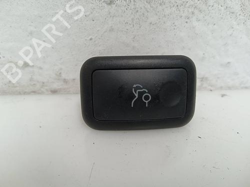 switch-mercedes-benz-c-class-w204-2007-2008-2009-2010-2011-2012-2013-2014-2015-33430923 main image